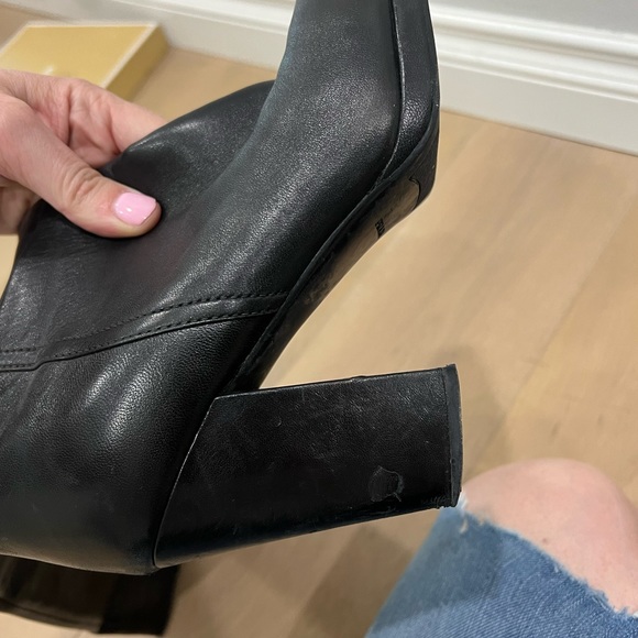 Prada black boots - Picture 3 of 5